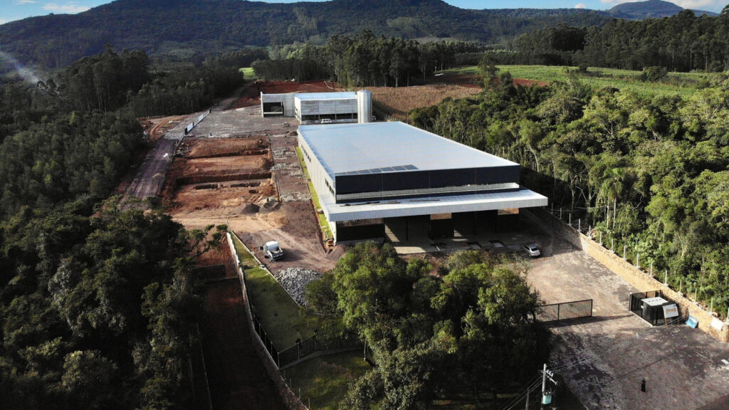 Nova fábrica da Weber Haus.